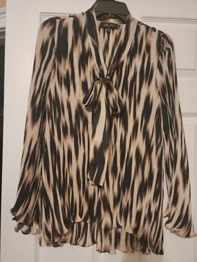 Melissa Paige Beige & Black Pleated Tie-Neck Blouse